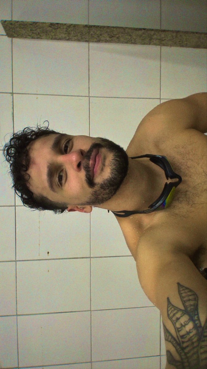 oluisf_'s tweet photo. teve 🏊🏻 https://t.co/2VgQjxH6Vp