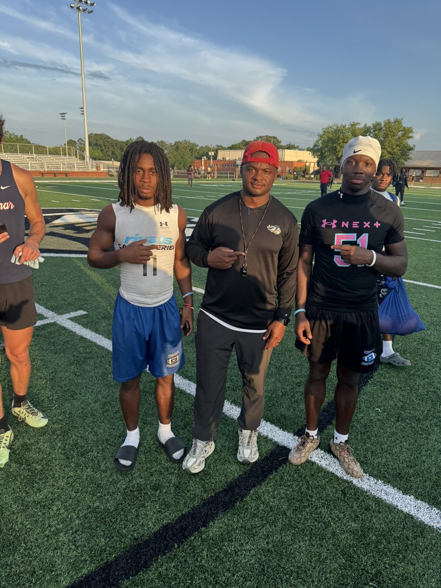 JoustonF's tweet photo. Had a great time competing at @eccc_football camp thanks for inviting me @Coach_Webster2 @Coach_Luther @coach_HarrisT @CoachGibson5 @Jwarfield35 https://t.co/VipAkSuKKU