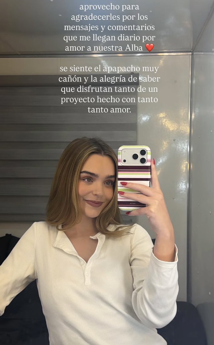 macagarcianews's tweet photo. Nuevos proyectos y agradecimiento por el amor a Alba🤍

📲 — Maca vía IG stories https://t.co/sOAA2IuBoJ