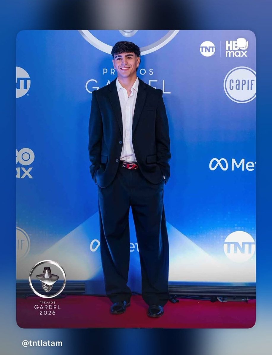 Fedemestrearg's tweet photo. @sofisca Orgullosos de ver a Fede en la alfombra roja 🥹🙌
#FedeMestreEnLosGardel 
#FedeMestre https://t.co/qsphWQ7jEs