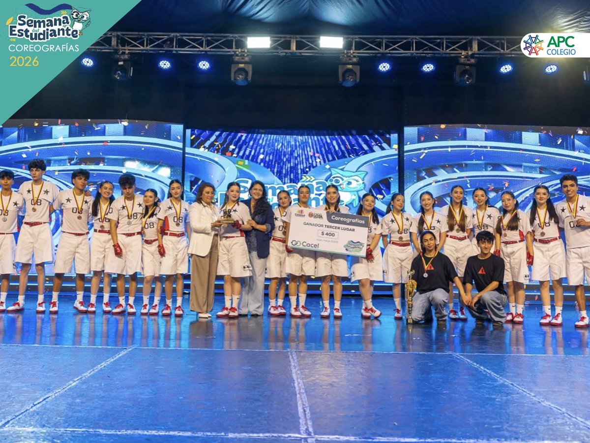 henryfevaldi's tweet photo. Excelente experiencia haber vuelto a pisar este escenario 26 años después.

Así mismo un enorme gusto volver a verte brillar hijo en el escenario junto al Colegio APC, quienes alcanzaron un honroso 3er lugar.

Inolvidables vivencias en este evento en estas más de 2 décadas. #loja https://t.co/zlm2yMpp1k