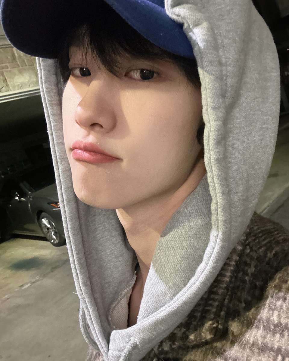sangjuni33's tweet photo. 미각보이즈 매운맛승우 본체 이상준
이정도로 잘생긴거 알아주실분안계시나………….
98에 해병대군필입니다
이상준 처하자 https://t.co/EdxGCxu6Ho