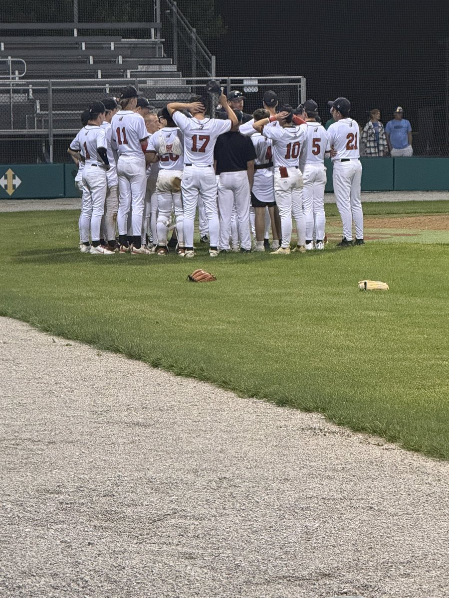 CentervilleAD's tweet photo. Great night of baseball at IHCC, the Big Reds are 3-0!

Game 1:
Big Reds 11
Albia 7

Game 2:
Big Reds 13
Albia 3 https://t.co/K20N8CWEPf