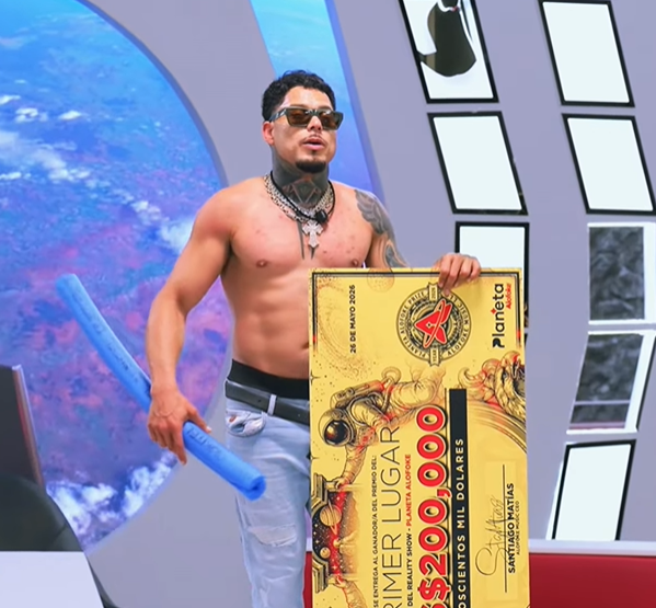 MatchingRD's tweet photo. El tiempo pone cada cosa en su lugar, gano el King of King del entretenimiento dominicano, GANO EL SALTAMONTES AAAAAAHHHHHHHHH #planetaalofoke https://t.co/5SuxQBlNrd