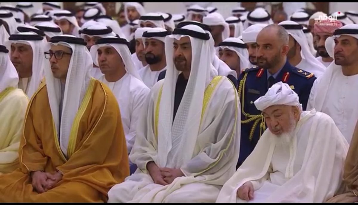 ll3ain's tweet photo. العيد 🤍🇦🇪 https://t.co/JLflerr5cO