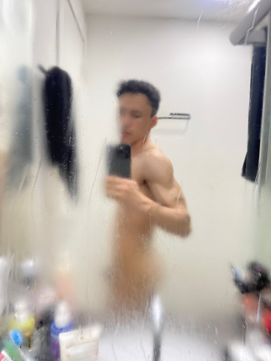 offwreenan's tweet photo. Um bom banho pra relaxar 💦 https://t.co/q3WFOvu6hu