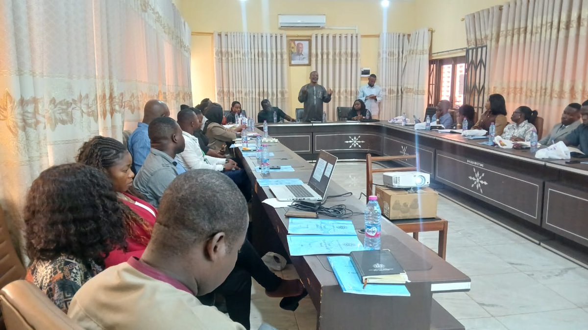 bonorcc's tweet photo. Bono RCC organized a training workshop for newly recruited Client Service Officers in the Region to strengthen knowledge in Decentralization, and effective client service delivery. Participants also received certificates after the training. 
#BonoRegion #ClientService https://t.co/bg7HO8fvWJ