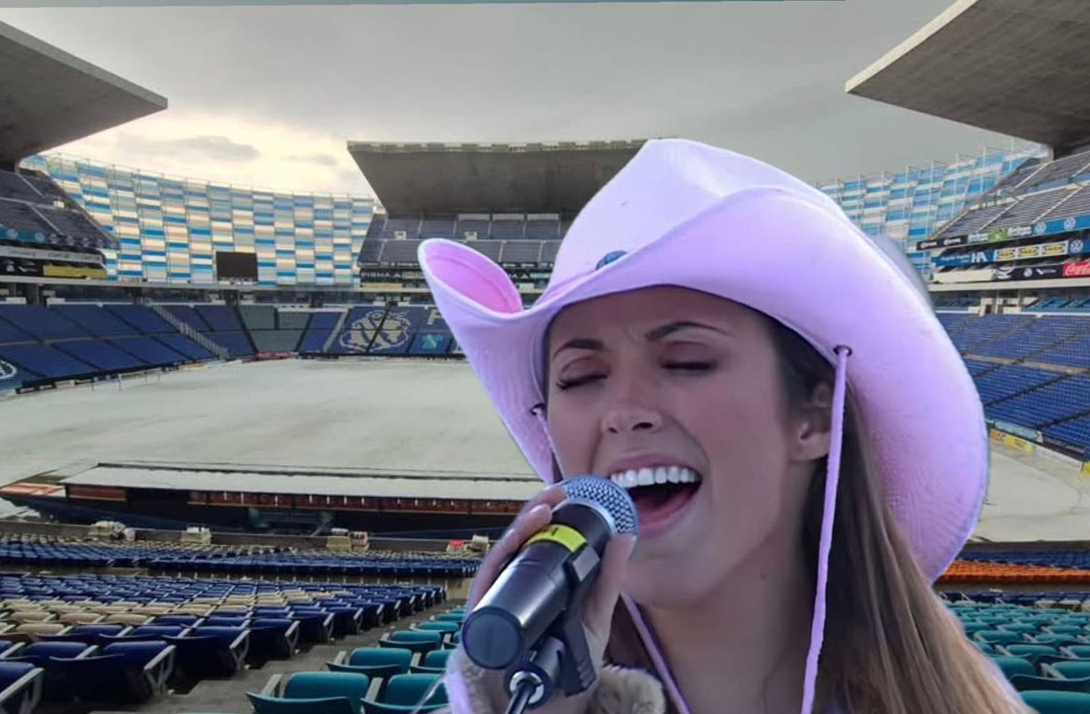 ClubPueblaMX's tweet photo. Esta gran postal 🖼️ de mi cantón me dio vibras de video de RBD. 🎤🤠 https://t.co/Rr5uqXw8BF