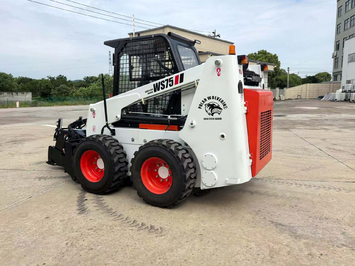 jackchen1110's tweet photo. skid steer loader WS75 with bobcat attachment, asphalt cutting for civil engineering projects, road resurfacing, road milling, road repairs, with joystick, enclosed cabin - air conditioner, high flow hydraulic system https://t.co/EKjBBPK8ug