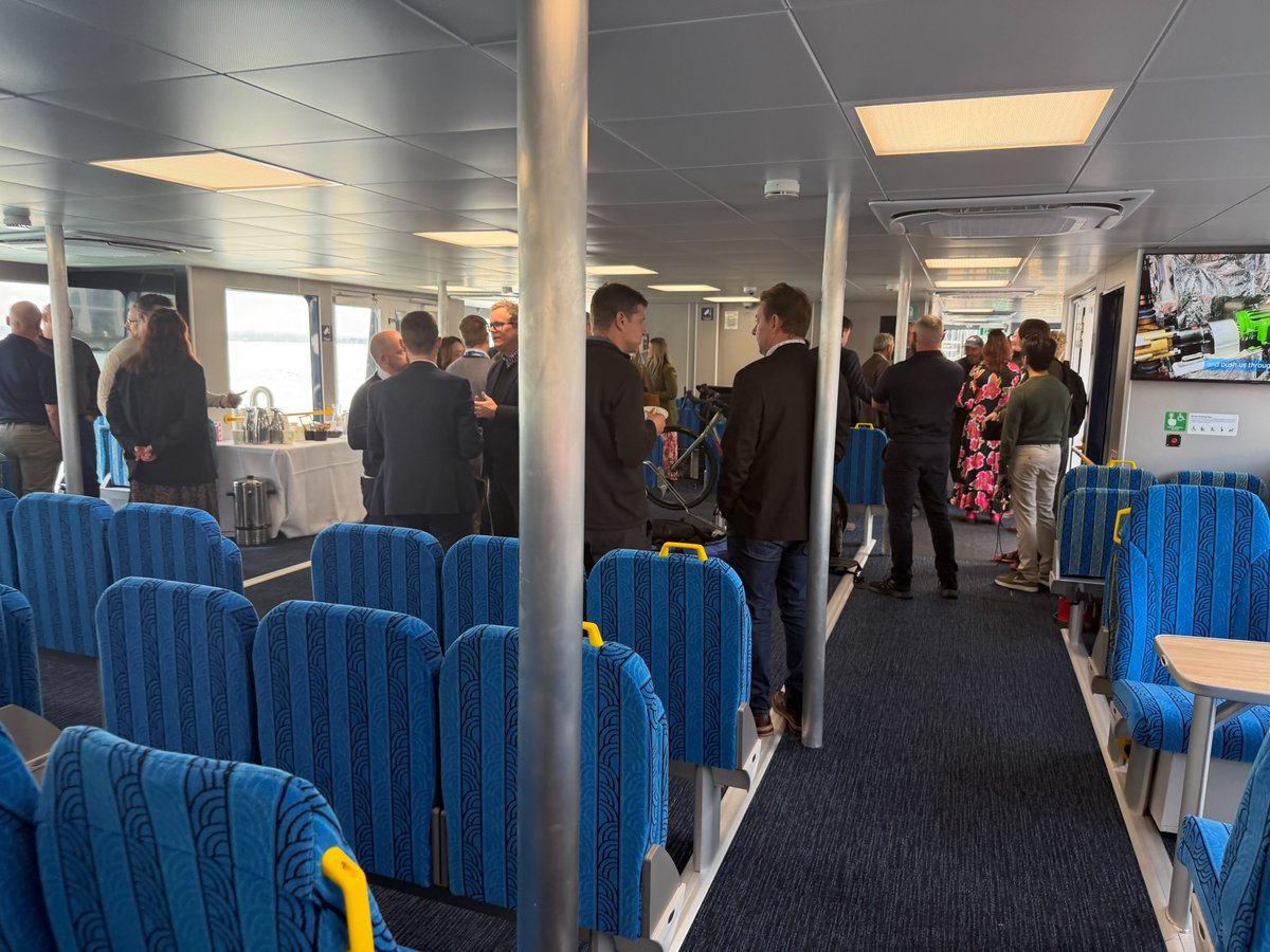 ChrisKeall's tweet photo. AT's first hybrid electric ferry, the Waitematā 1, which will go into service on the Devonport run from next month. https://t.co/QzMqHRRYp2