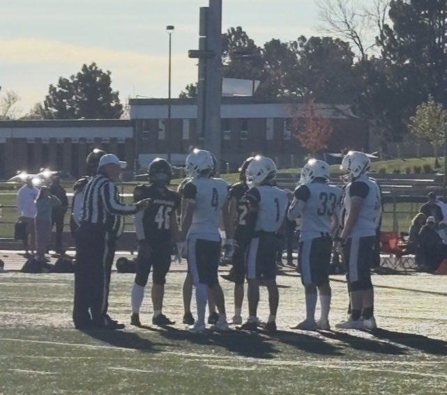 Ethan_Murphy33's tweet photo. Ninth game vs Arapahoe https://t.co/rZFQwf4pGL