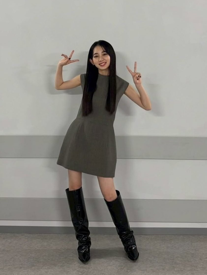 xuM3FTT4mKBDPwM's tweet photo. 近藤華さんロングブーツ

#ブーツ #ロングブーツ #boots #役者 #女優 https://t.co/3te3r1NYyg