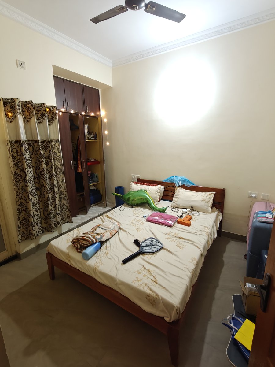 divik_mittal's tweet photo. Looking for a male flatmate to share a well ventilated 2BHK in a gated building in Indiranagar.

Master bedroom with attached balcony and washroom.
Available from: 1st June

Rent: 19k
Deposit: 60k
https://t.co/kRbky2HRlY

Contact: 8741082725
@fmrbangalore @BangaloreRoomi https://t.co/Bjo7AZSU6i