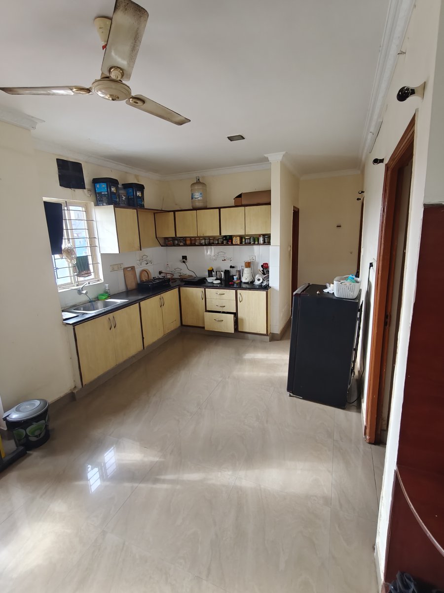 divik_mittal's tweet photo. Looking for a male flatmate to share a well ventilated 2BHK in a gated building in Indiranagar.

Master bedroom with attached balcony and washroom.
Available from: 1st June

Rent: 19k
Deposit: 60k
https://t.co/kRbky2HRlY

Contact: 8741082725
@fmrbangalore @BangaloreRoomi https://t.co/Bjo7AZSU6i