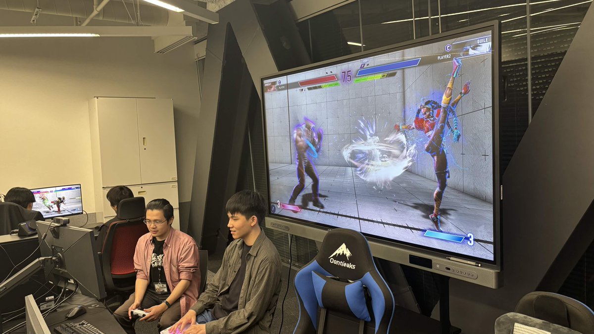 HALGaming_tokyo's tweet photo. SF6部門新年度活動開始❗

先週の活動では新入生や最近始めた2.3年生も含め、多くのメンバーが参加しました❗
真剣プレイから初心者同士でワイワイのメンバーまで、とても賑やかな活動となりました🔥

今年度は個人・チーム問わず外部大会での優勝を目指して、頑張っていきます💪
#スト6 #HALGaming https://t.co/of7hfS317T