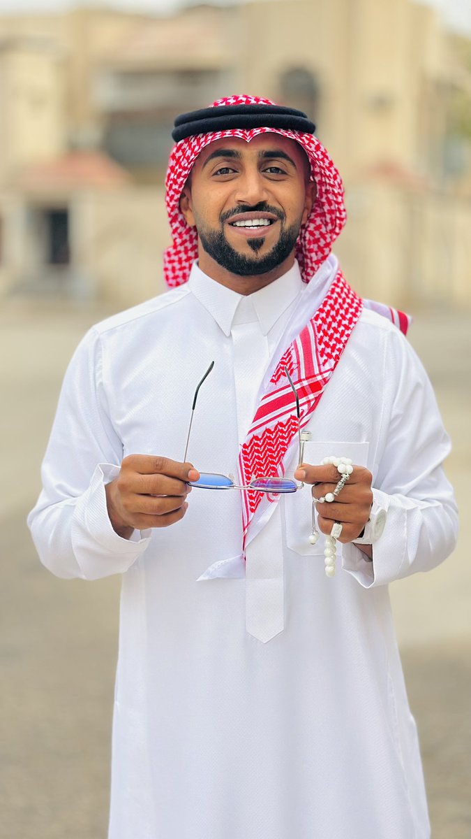 almoharb20's tweet photo. يسرني أن أتقدم إليكم بأصدق التهاني
       بمناسبة عيد الأضحى المبارك ، 
سائلا المولى ان يجعل أيامكم سعيدة، 
وأن يعيده علينا وعليكم أعواما عديدة، 
وازمنة مديدة، وأنتم في أحسن حال .
​
   *وكل عام وأنتم بخير...💙
#عيد_الأضحى_المبارك https://t.co/50aFtfvjun