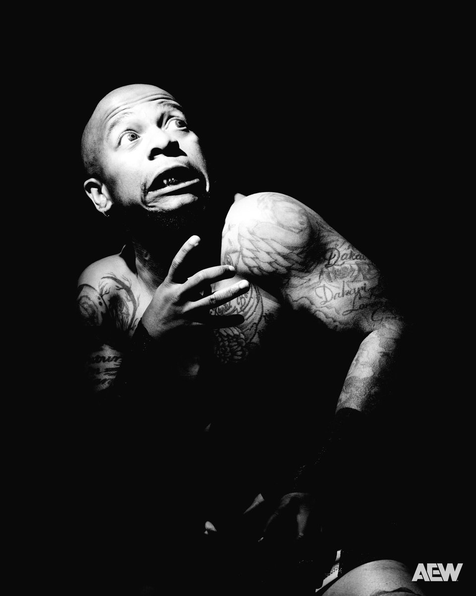 Lio Rush 🖤 tweet media