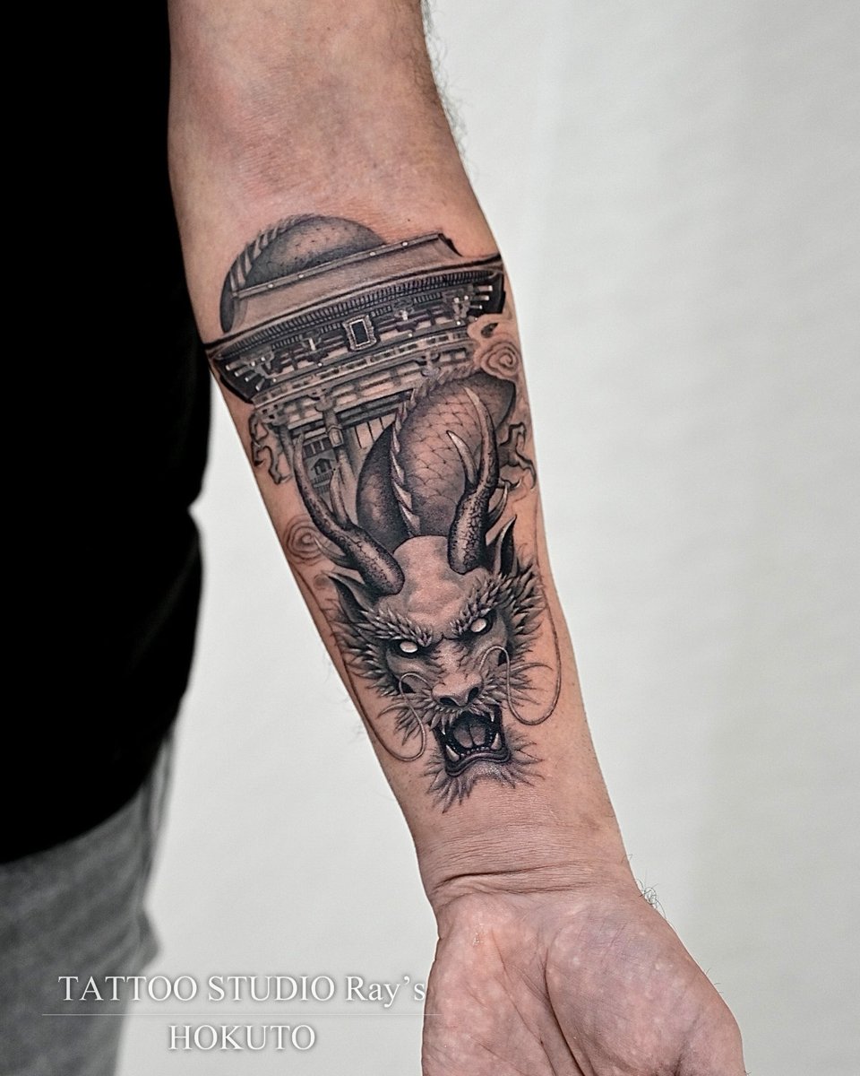 rays_co's tweet photo. l◤ New ◢l

『龍 &amp; 社殿』

Tattooed by HOKUTO（Kyoto Studio）

▷ オフィシャルページ・ご予約
https://t.co/UyV7j0i1JI https://t.co/1aroa6ACXk
