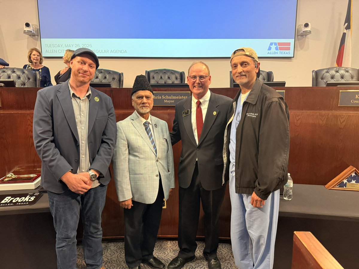 AMC_Dallas's tweet photo. Ahmadiyya Muslim Community Dallas was honored to attend the Allen City Council ceremony recognizing the service of outgoing Mayor Baine L. Brooks and celebrating the swearing-in of newly elected Mayor Chris Schulmeister. https://t.co/VzcSuauyGk