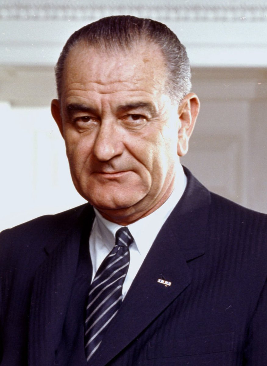BlakeWurm's tweet photo. @TheDemocrats This dude LBJ is rolling over in his grave 🪦looking at this GARBAGE https://t.co/lkTMzKaaWU