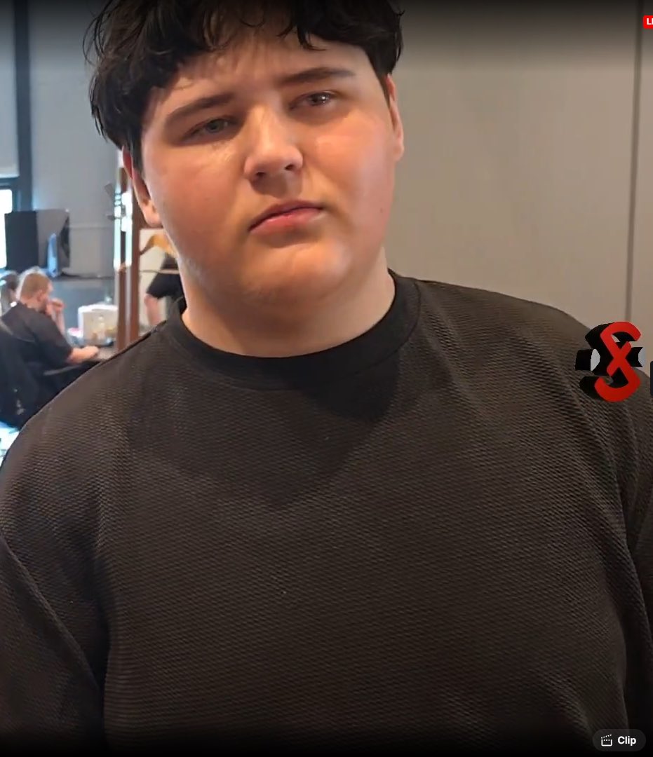 Noizyybtw tweet media