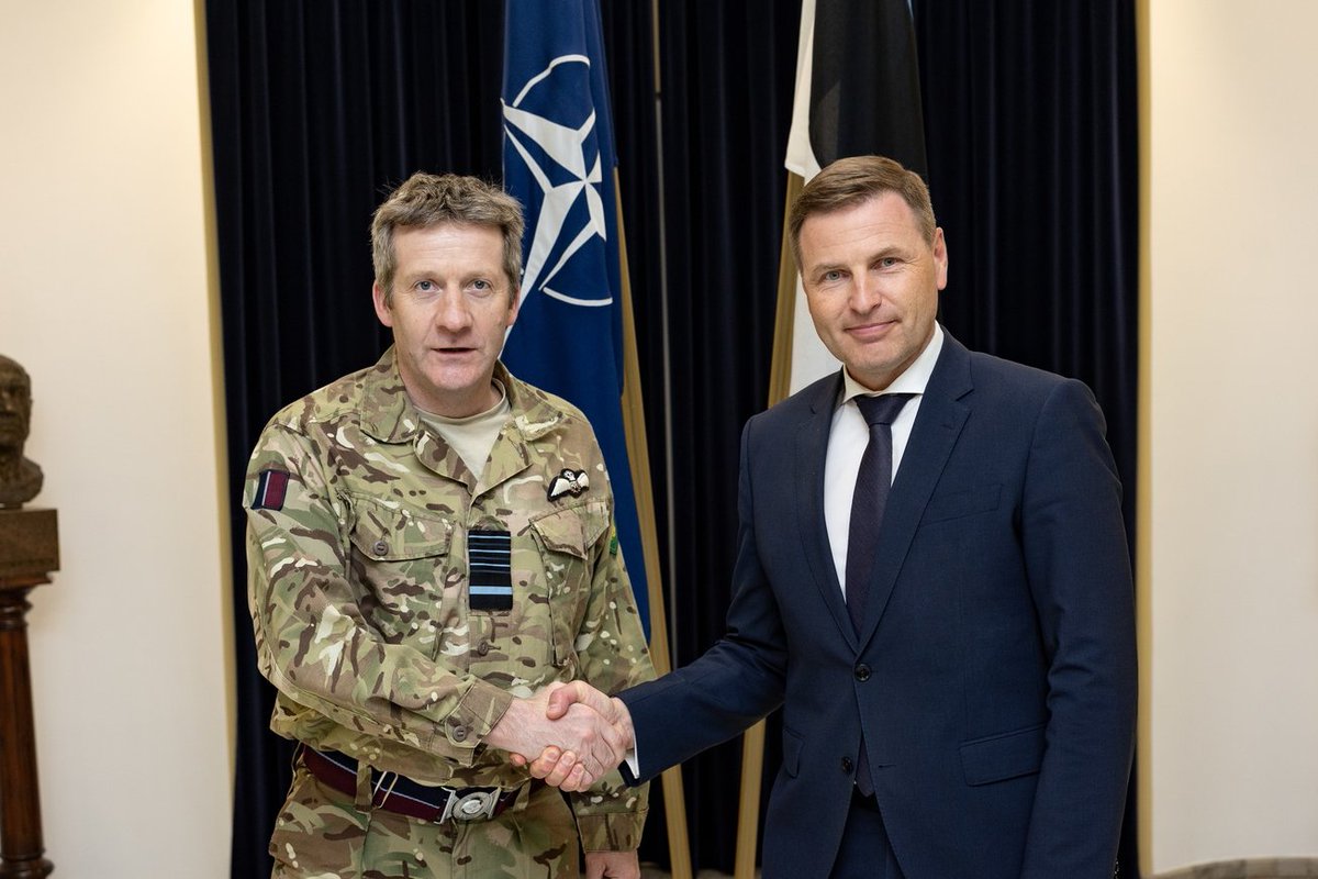 MoD_Estonia's tweet photo. DefMin @HPevkur met with NATO's #DSACEUR Air Marshal Sir Johnny Stringer to discuss stronger deterrence, air & missile defence, and prep for the Ankara Summit. 🇪🇪 already meets the 5% target. Now all Allies must step up, increase their capabilities and investments. #WeAreNATO https://t.co/5o3enMNSY4