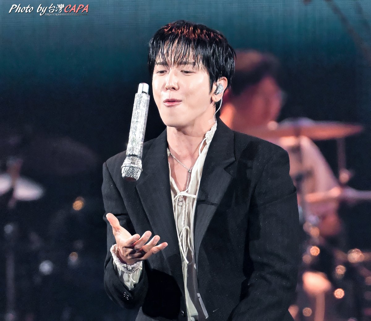 capataiwan's tweet photo. 鄭容和 정용화 台北小巨蛋46pic 20260523
more 46pics https://t.co/1KYpxKT84D
#鄭容和 #정용화 #JungYonghwa #CNBLUE #씨엔블루 https://t.co/TjOWV5Dbzp