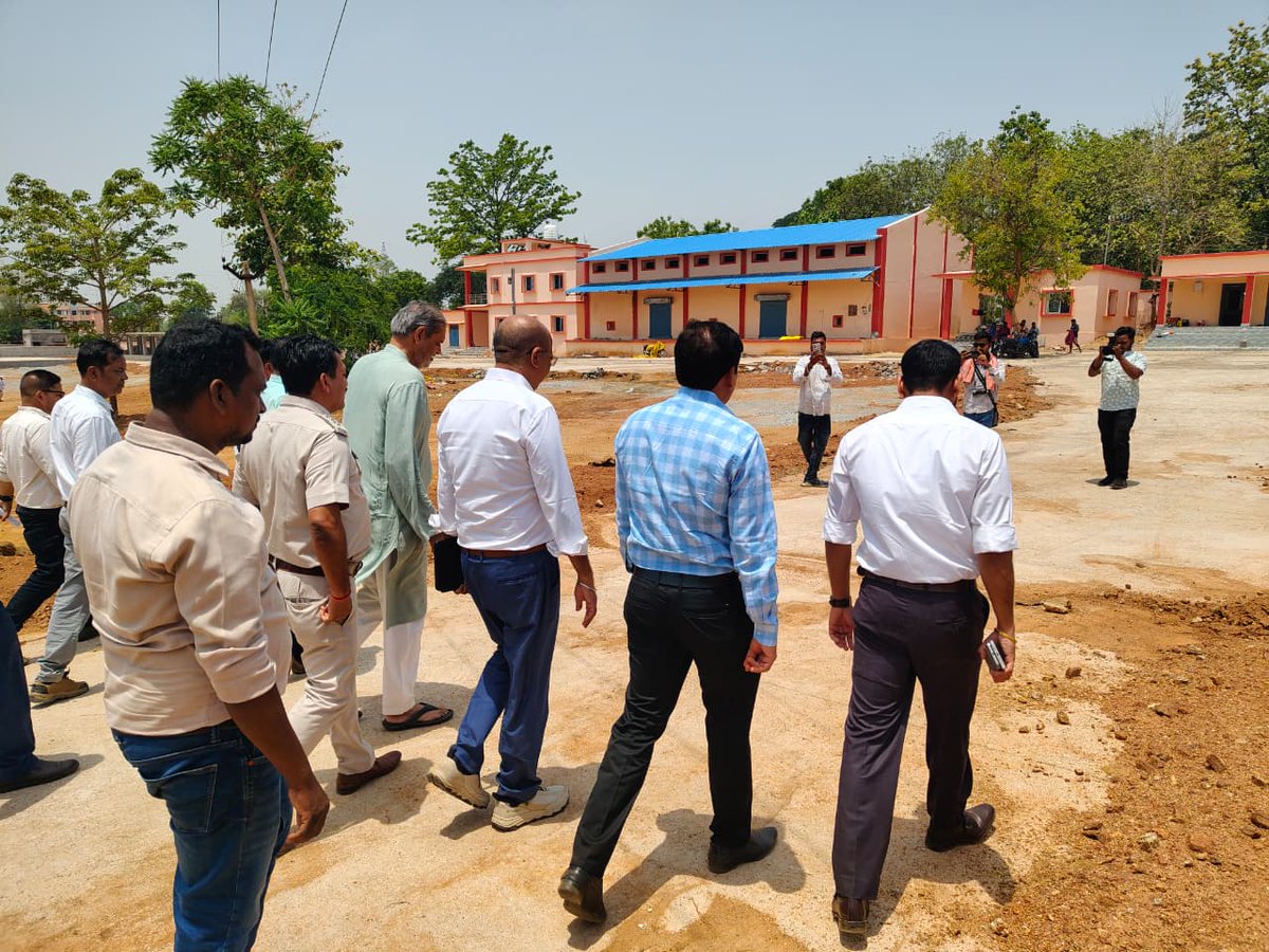 Collector & DM, Balangir tweet media