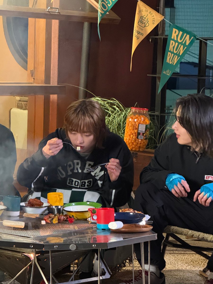 deupo_updates's tweet photo. 🗒️🐥 260517 [21:34 KST]

"Did everyone have dinner?"

#DragonPony #드래곤포니
#KwonSeHyuk #권세혁 https://t.co/2UkvApnhJ9