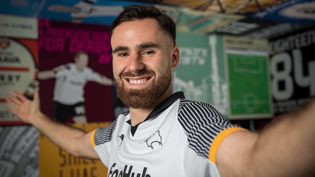SaintsExtra's tweet photo. 🚨 Ben Brereton Diaz is not expected to be part of Southampton’s plans this summer — the 27-year-old has interest from Derby, Sheffield United, West Brom &amp; Middlesbrough #saintsfc @adnradiochile https://t.co/732bTcmi2Y