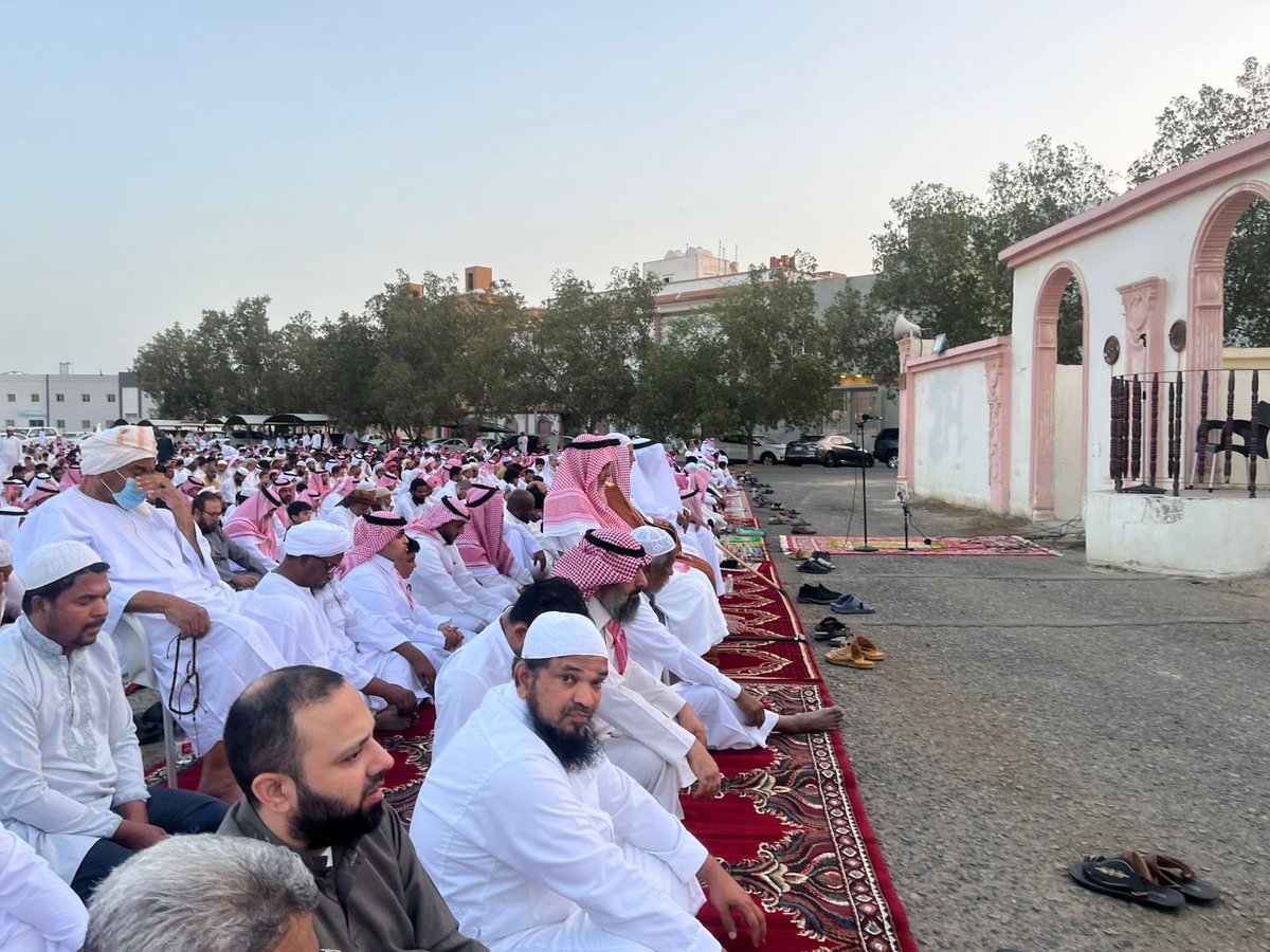 ASsnabel's tweet photo. #العيد  صلاة العيد بجامع السنابل 
تقبل طاعاتكم.. وكل عام وانتم بخير https://t.co/ORiO3oLriJ