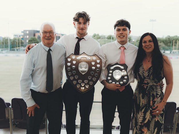 LboroStudentsFC's tweet photo. Our Scholars award winners are…

Supporters player - Max Prickett-Reed 💜
VP player of the season - Nat Salsby ⭐️
Golden Boot - Ashden Shortland 💛
Players player - Alex Spiteri 🙌
Coaches player - Max Prickett-Reed ⚡️ https://t.co/5QkQSCb4zj