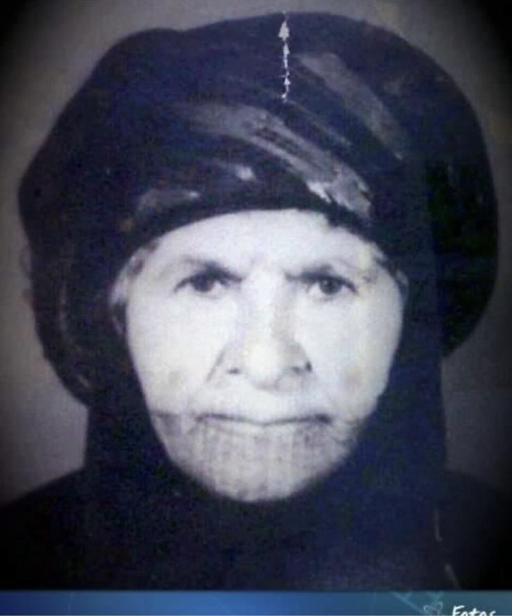 NSbeihi's tweet photo. كل عام وأردننا شامخٌ، عزيزٌ، آمنٌ، بقيادته وجيشه وأمنه وشعبه.

كل عام وسيدنا عنوان السند والمسؤولية والحكمة.

كل عام ونحن الأردنيون نعيش الرفعة والرقي والحياة الكريمة التي تليق بنا وبوطننا .

كل عام والعالم أكثر أمنًا واستقرارًا وخيرًا وسلامًا.

وإلى كل من تكرّم وهنّأني بالعيد عبر تطبيق الماسنجر، أشكركم من القلب.
وأعتذر لعدم ردي على الرسائل الخاصة، ومن هنا أبادلُكم التهنئة، وأتمنى لكم أضعاف ما تمنيتم لي، وكل عام وأنتم بكل الخير .
الصور المرفقة ل عماتي مدقدقات الحنك 
#الأردن #عيد #عيدكم #عيد_الأضحى 
:::
