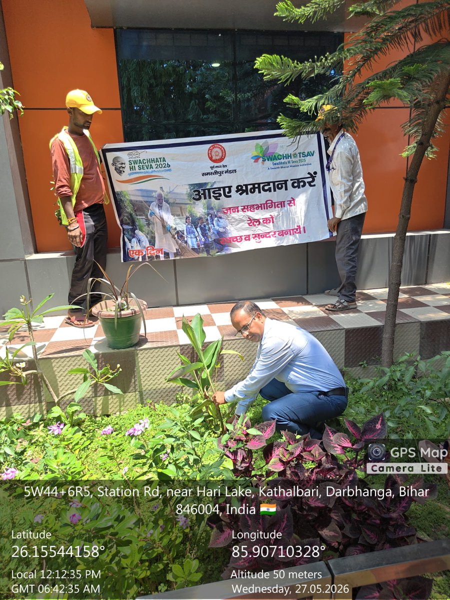 SpjEnhm's tweet photo. Today on date 27.05.2026 Under WED-26  Plantation under " Ek Ped Maa Ke Naam" at  various railway station/colony in SPJ/Div. #MissionLiFE #SwachhBharat #GoGreen https://t.co/uXl5XXw2wn