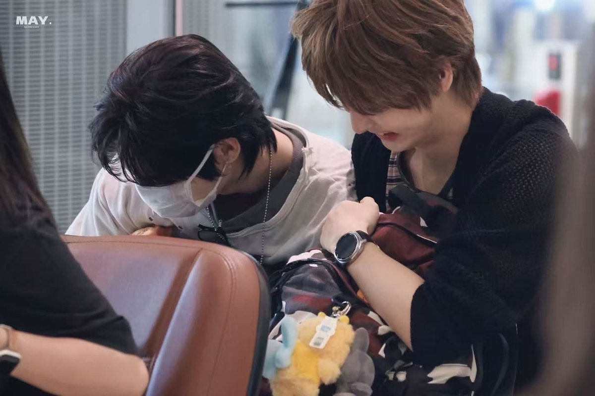 ohhyvnjun's tweet photo. 260527 minijuni🩷🩷

cr. MAY
#HYUNJUN #HAMIN #SMTR25 https://t.co/OTcQi1AAJG