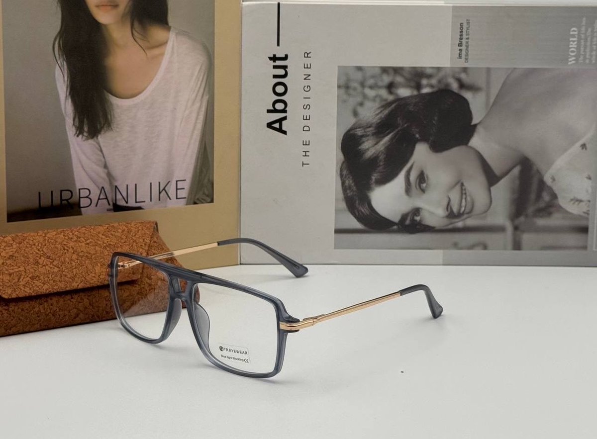 DeraDollars's tweet photo. Here are 3 reasons you need a blue light blocking glasses: 

⭕️Reduces eye strain
⭕️Improves your focus during screen time 
⭕️Makes you more comfortable 

You can get one for 10k from us today
It comes with a case and lens wipe

📍Lagos &amp; PH
We deliver nationwide✅ https://t.co/XvtEvmjURe