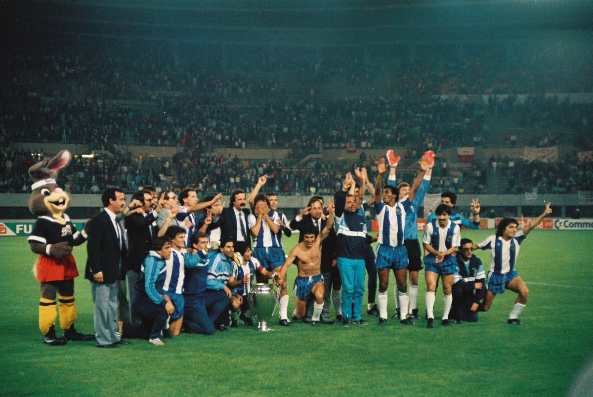 FCPorto's tweet photo. 27.05.1987 ✨
O dia em que conquistámos a Europa pela primeira vez 🏆 https://t.co/WshJzlWl81