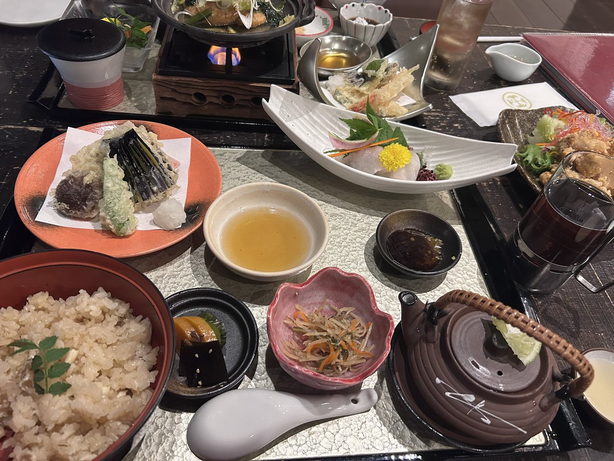 みえこ tweet media