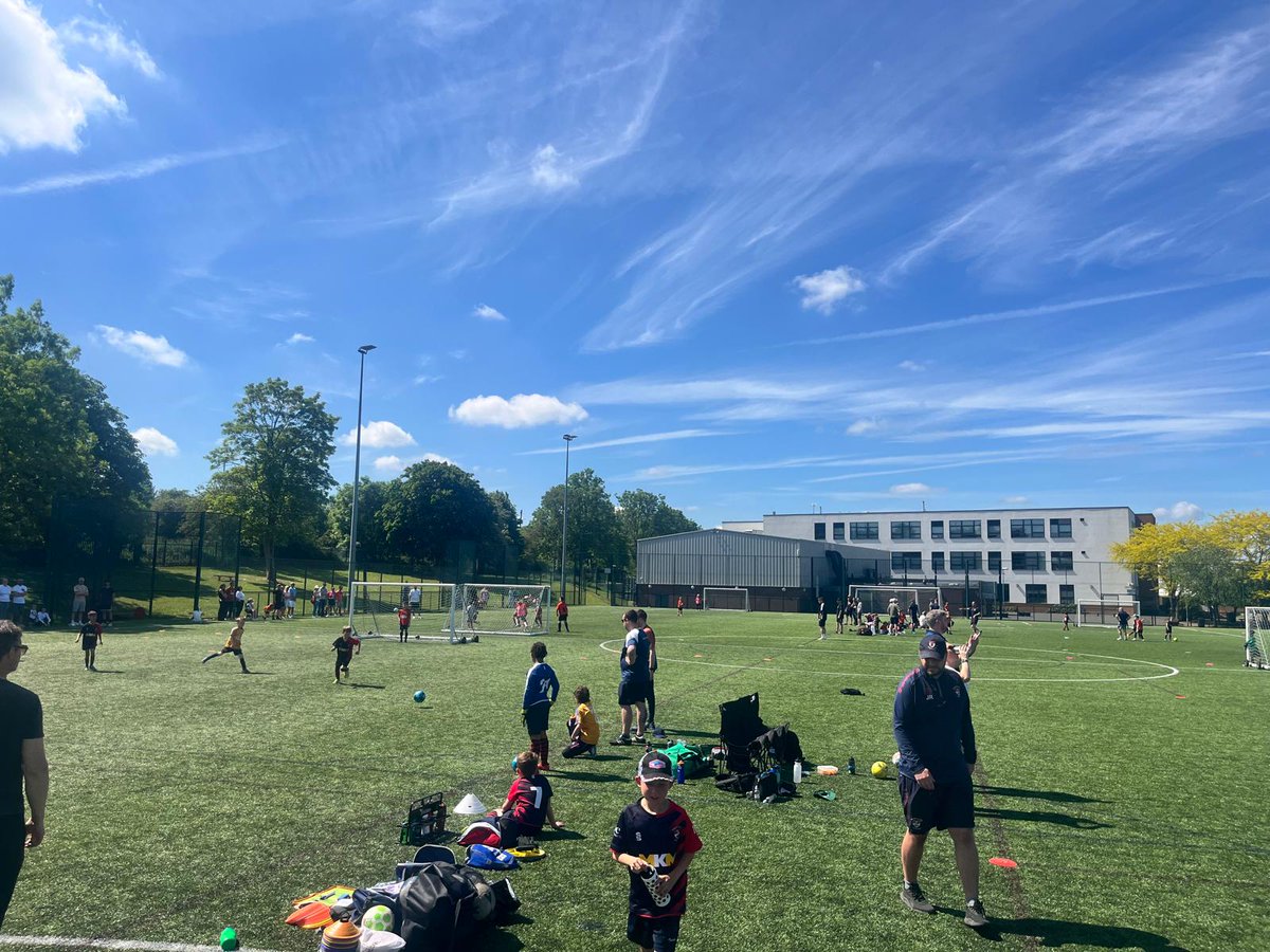 ROFC1876's tweet photo. It was a glorious morning of football up at SNA last Saturday as our ROFC U8s Pumas, Leopards, Bears and Panthers and U7 Tigers all played.  2 wins and 2 draws between the teams and some excellent football 
Well done everyone 👏🏼 

🔵🔴🔵🔴 https://t.co/LGk7GzroR0