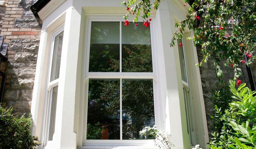 BingerRory's tweet photo. We can always help you find the right #window product.
That's why we have an extensive range of #SashWindows.
We only supply &amp; install high quality products that are guaranteed for up to 20 years.
So if you require an installation, contact us today 😀

🌐https://t.co/JPTGirMLAu https://t.co/64tQ5EPgil