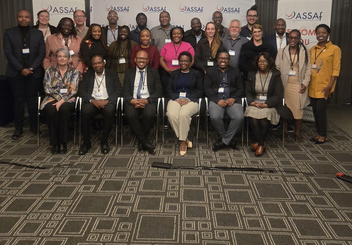 ASSAf_Official's tweet photo. 🧬✨ On Monday, ASSAf hosted the National Consultative Workshop on the Feasibility of a Microbiome Study in South Africa 🇿🇦🔬

Led by Prof Thulani Makhalanyane, the workshop sparked insightful discussions on the future of microbiome research. https://t.co/CwUX2EGYGg