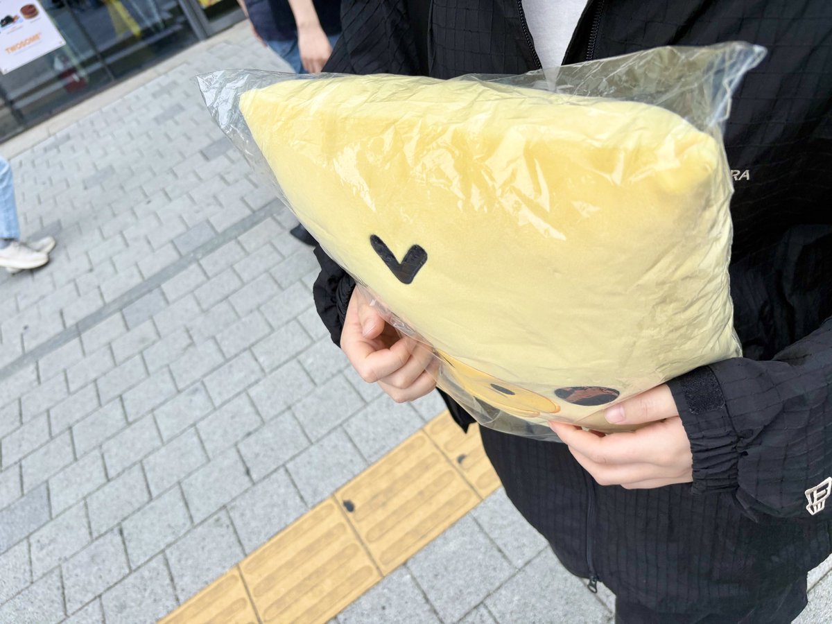(՞⸝⸝o̴̶̷̥᷅ ⌑ o̴̶̷̥᷅⸝⸝՞) tweet media
