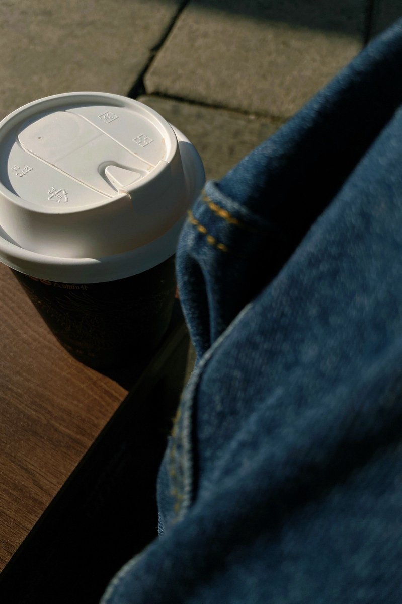 Tips09's tweet photo. Tried the new AR coffee menu at the downtown café this weekend—point your phone at any drink to see its ingredients and flavor profile! Total game-changer for my morning order routine. https://t.co/Z2Lf72DbKm
