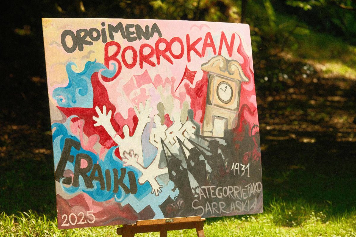 ekidatzen's tweet photo. POEMA | «27ko mareagora», Arantzazu Lizartza Saizar

Gaurko egunez duela 95 urte, 1931ko maiatzaren 27an, zazpi grebalari erail eta hamarnaka zauritu zituen Guardia Zibilak Ategorrietan. Borrokalari haiei egindako omenaldian irakurritako poema da hau.

https://t.co/g2aSD6xmy4 https://t.co/15JMB1J0YH
