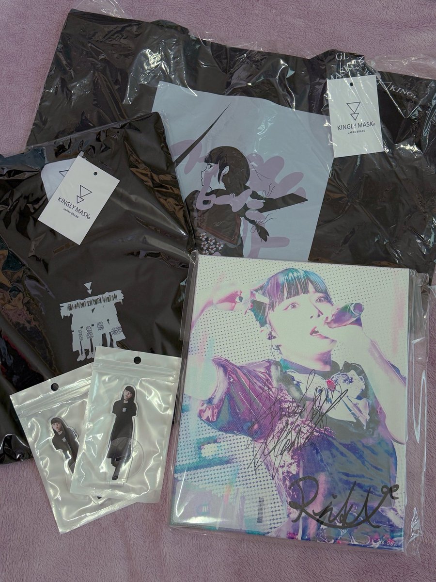 KINGLYMASK届いた〜✨️ キャンバスアートボード気に入った