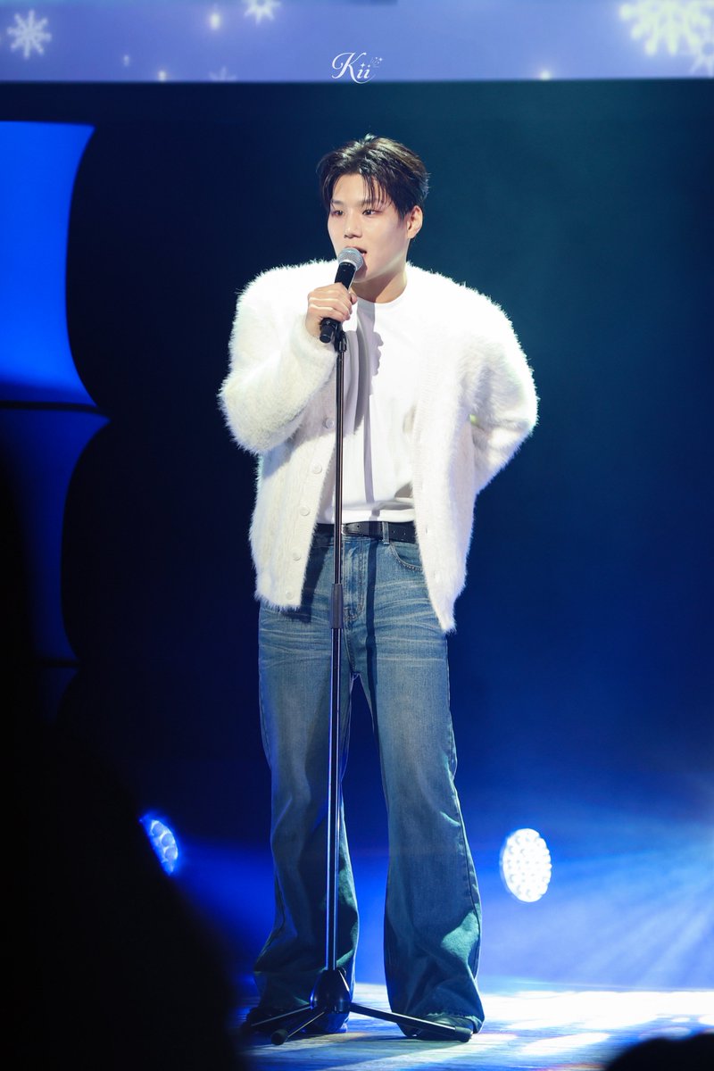 kii2chan's tweet photo. 260523 DKB Concert in Japan  -Signal- 
1部

#다크비 #준서 #황준서 #DKB #JUNSEO #ダクビ #ジュンソ https://t.co/kgLNTzDIpi