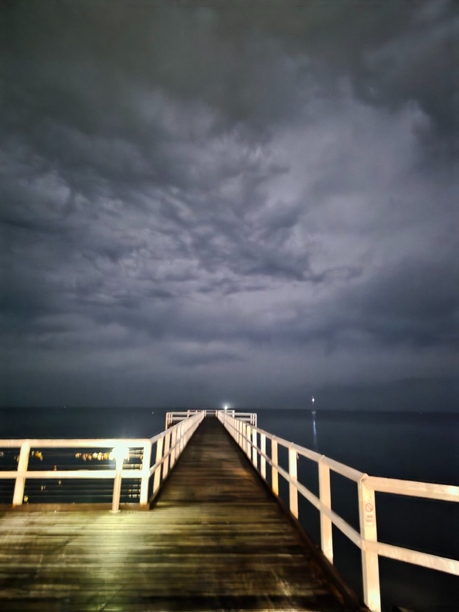 13Michelleann's tweet photo. Night shot
 Hervey Bay,  Queensland... https://t.co/DaodGJ1PrR