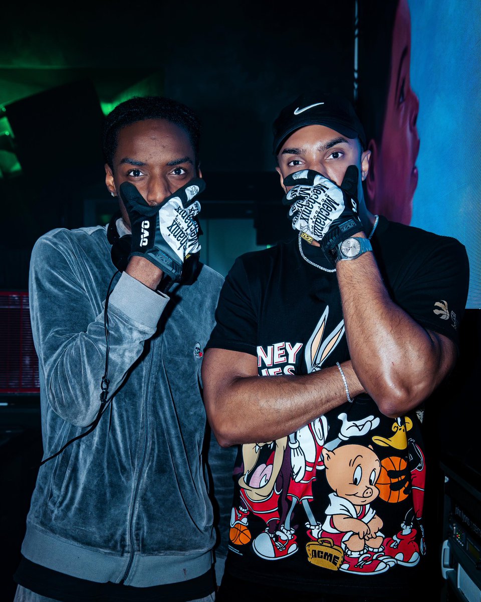 ruckerfidelis's tweet photo. Album drop party was lit. Finally got the flix #Iceman https://t.co/uwPMmqRSyE