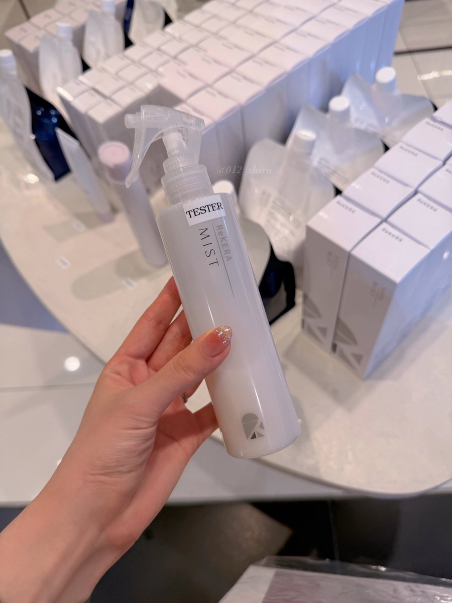 012_shiro's tweet photo. SEAM銀座店、この世のサロン専売品全部あるのでは？？ってくらいヘアケア在庫すんごくてサンプルサイズあるのも神、リケラのミストとミニサイズ買ってきたჱ̒՞ ̳ᴗ ̫ ᴗ ̳՞꒱✨ https://t.co/peDgGdqrpx