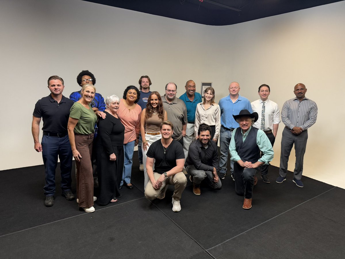 mrdac's tweet photo. #fortworthactorsstudio great scene partner and class https://t.co/l5FEjWtaMX